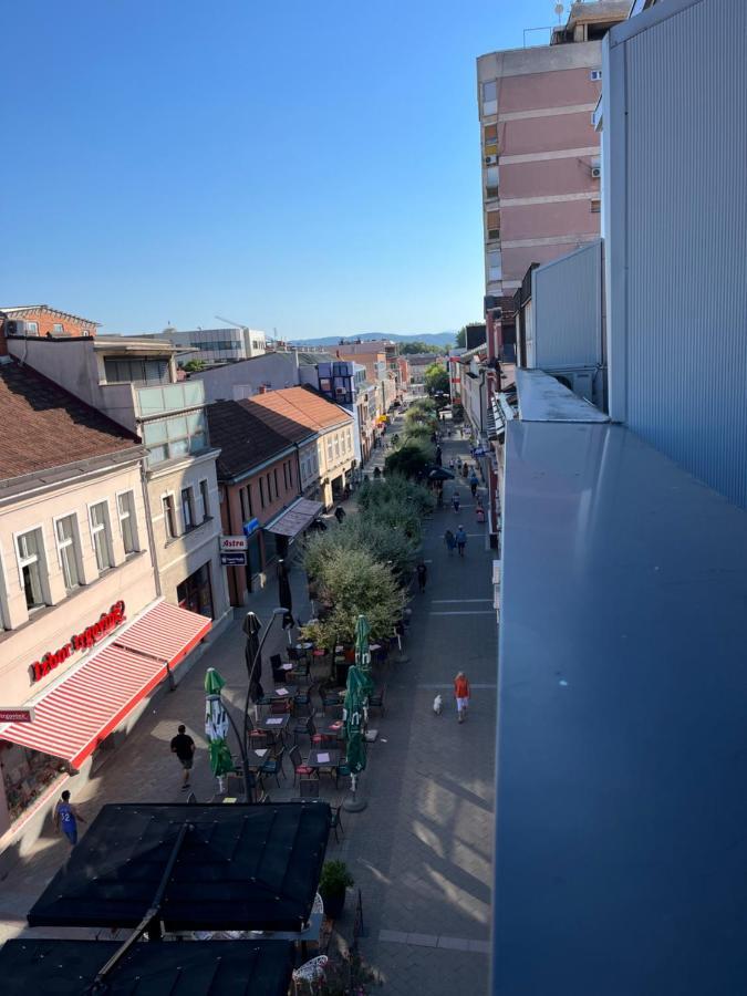 Apartman Square Trg Prijedor Buitenkant foto