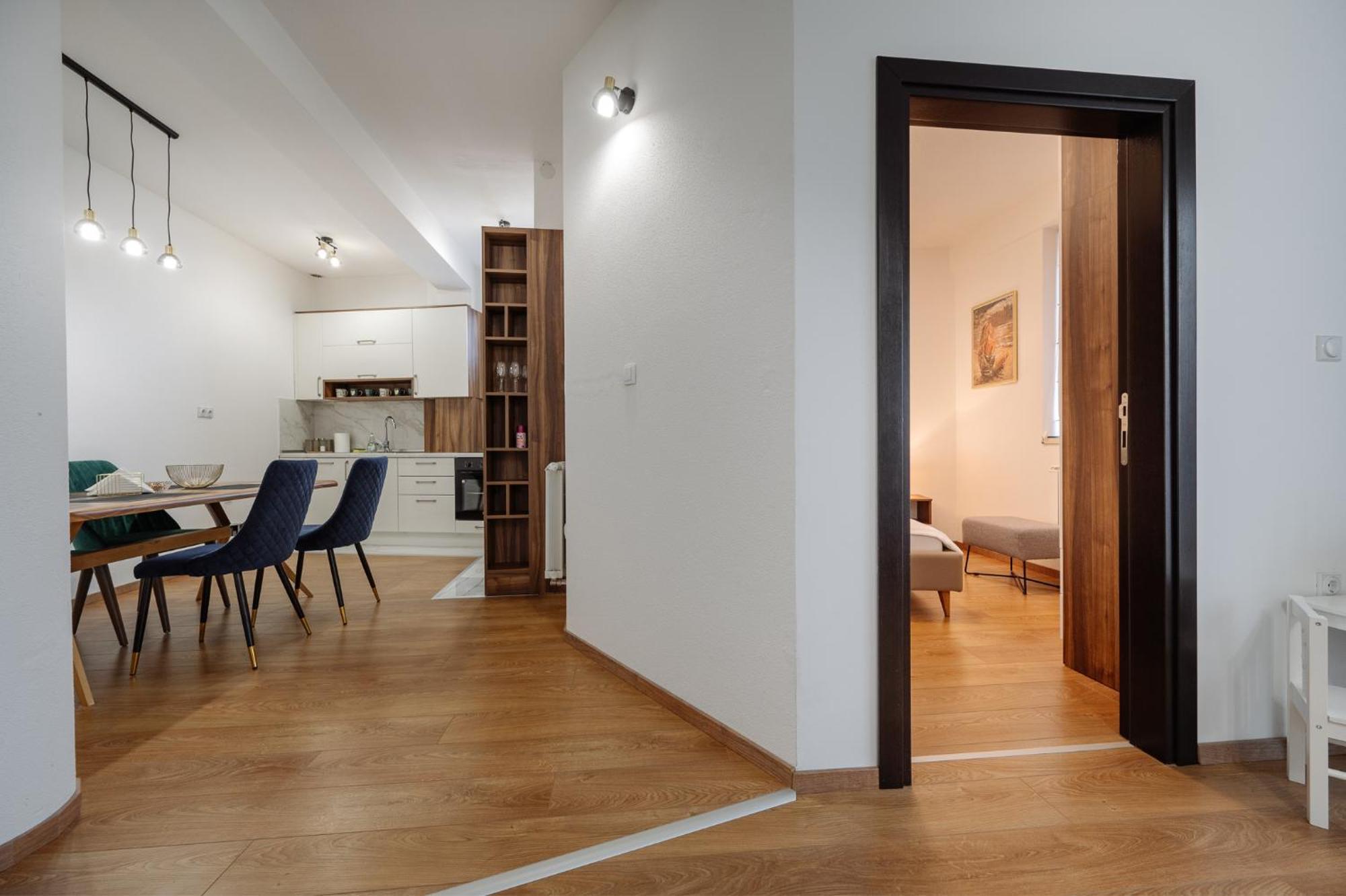 Apartman Square Trg Prijedor Buitenkant foto